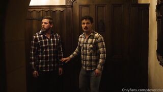 Two Horny Vampires Get Their Tight Pussies Plowed – Little Puck & Jewelz Blu