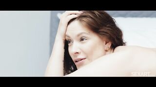 Absorbed – Lilly Mays &Sata Jones