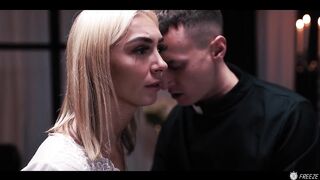 Chloe Temple Corrupted Priest – Freeze