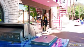 She Goes Crazy For Cum-diments in HD – Jayla Page