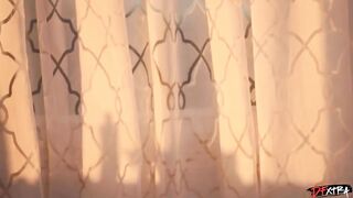 Red Carpet Treatment – Octavia Red