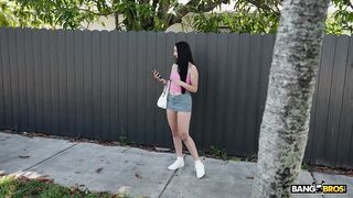 Riding The Anal Bus in HD – Scarlett Rosewood